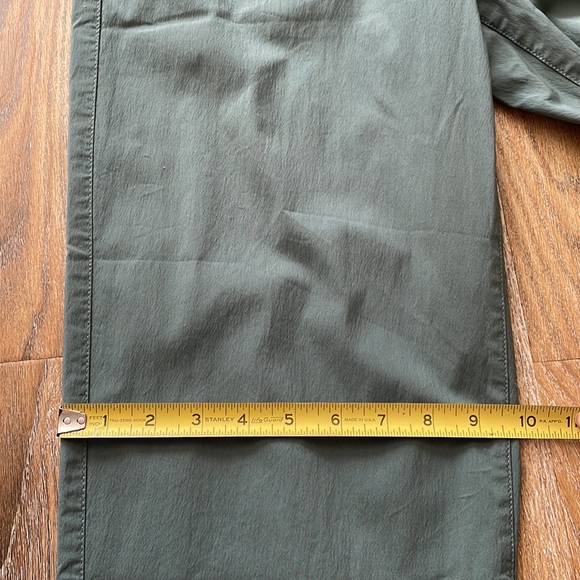 GAP HR Pull-on Tec Pants in Olive NWT - Picture 9 of 10